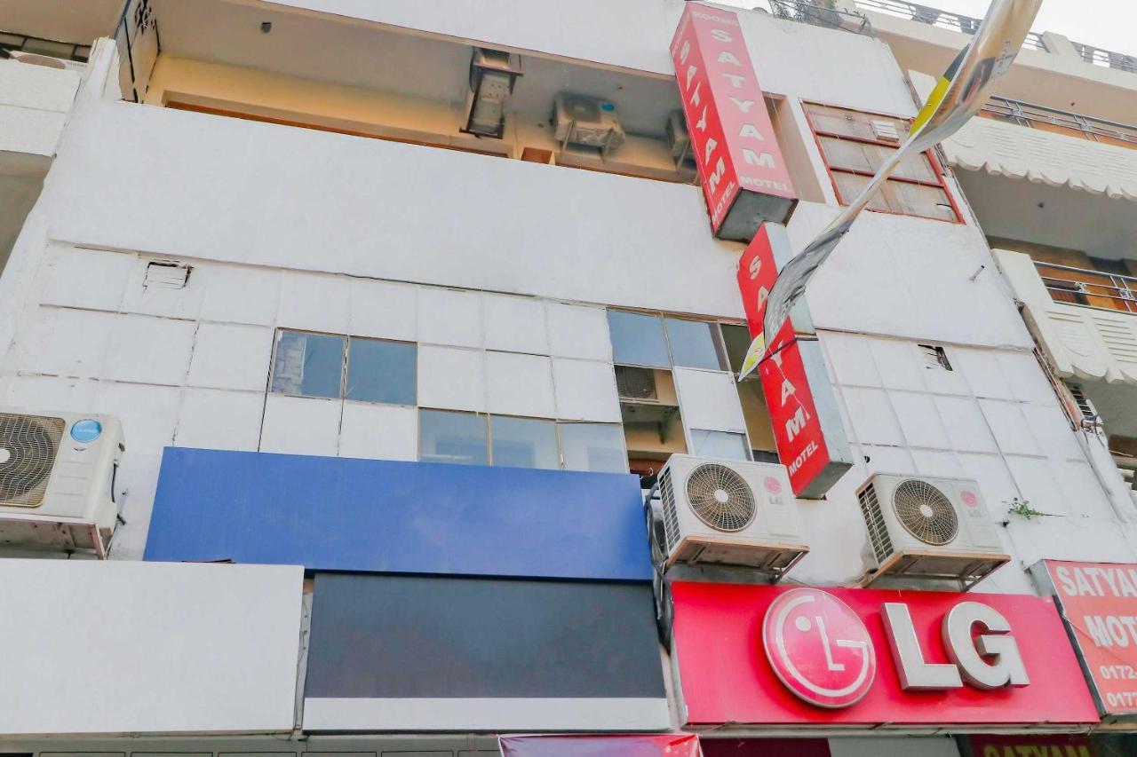 Hotel O Sameer Residency Csandígarh Kültér fotó