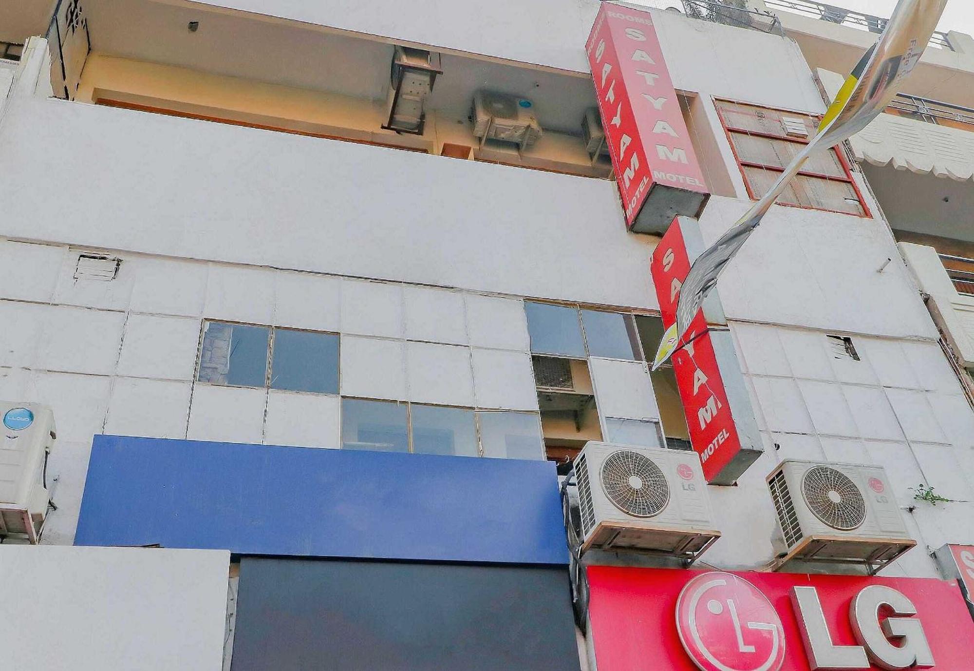 Hotel O Sameer Residency Csandígarh Kültér fotó
