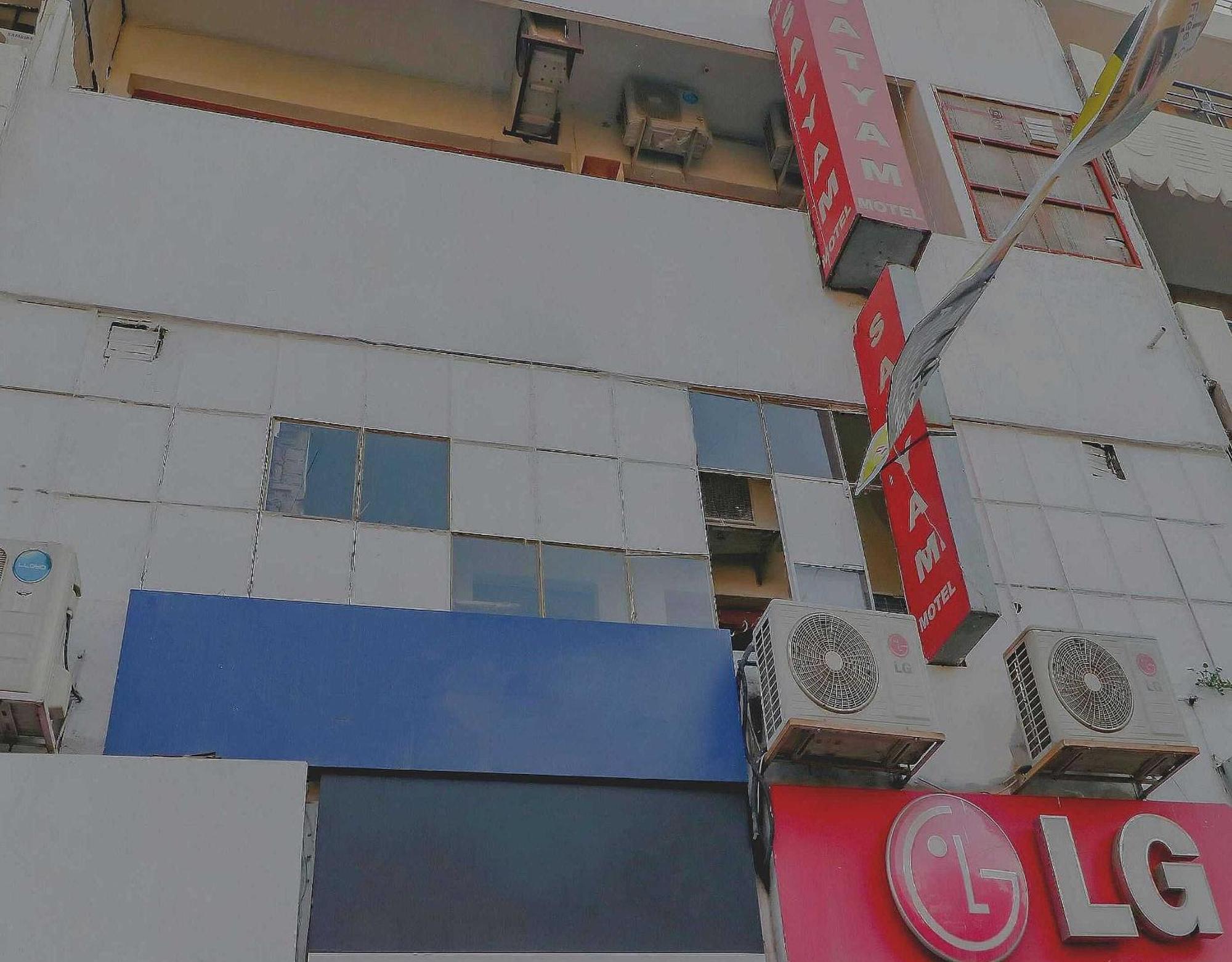 Hotel O Sameer Residency Csandígarh Kültér fotó